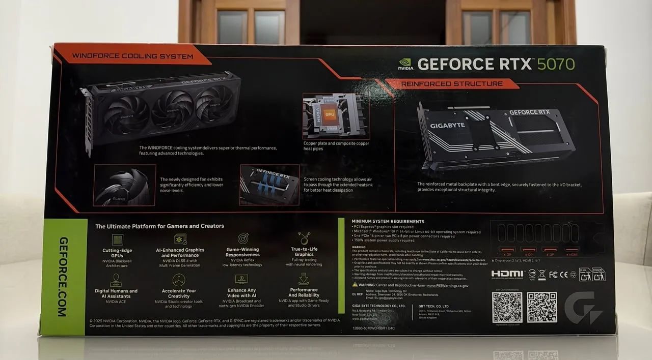 Placa de vídeo Nvidia GeForce RTX 5070 Gigabyte - Foto 3