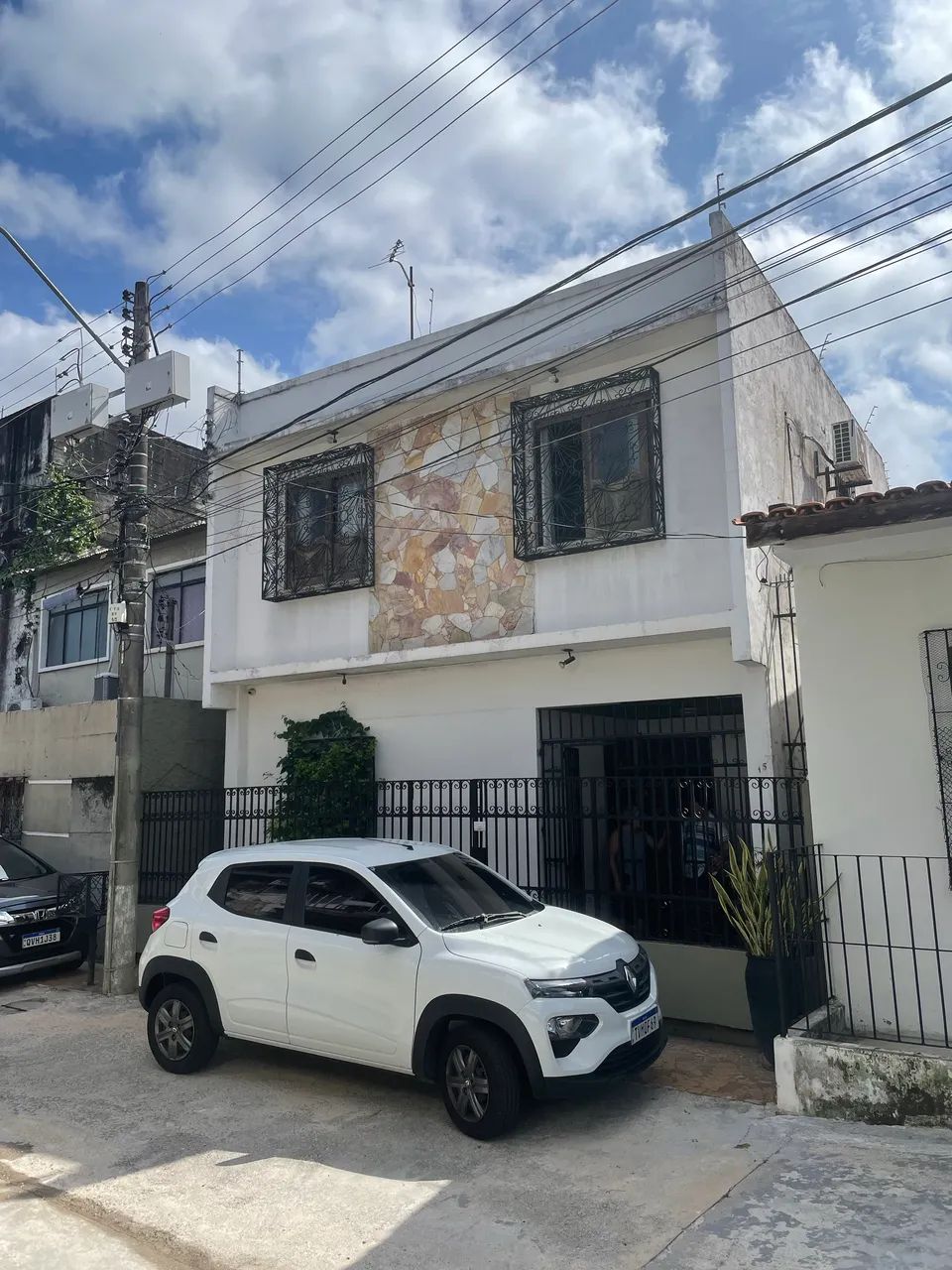 Casa com 600 m2 - 4 suítes - 2 pavimentos 