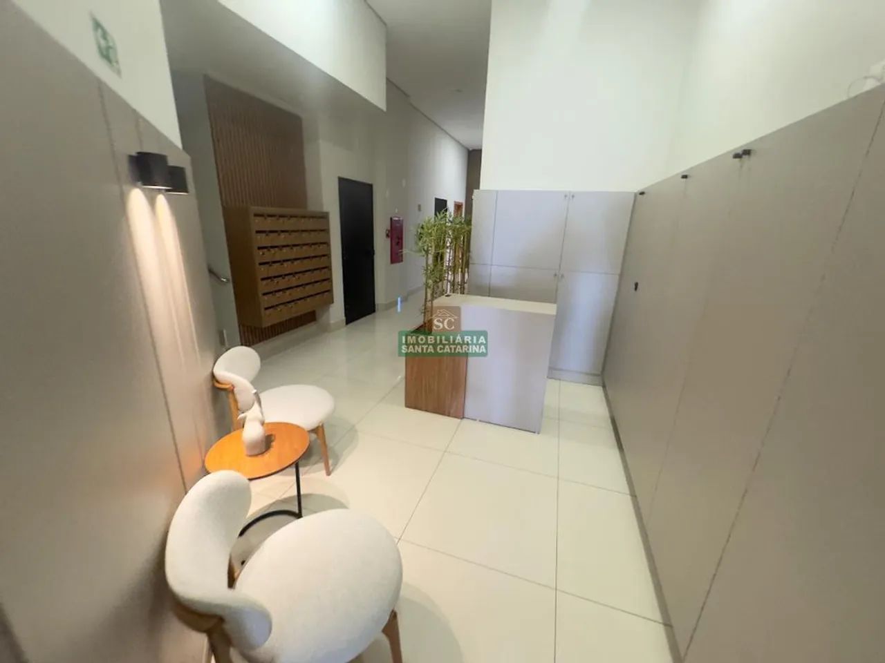 ALUGA APARTAMENTO SEMI MOBILIADO NO CENTRO DE MARINGÁ - Foto 3