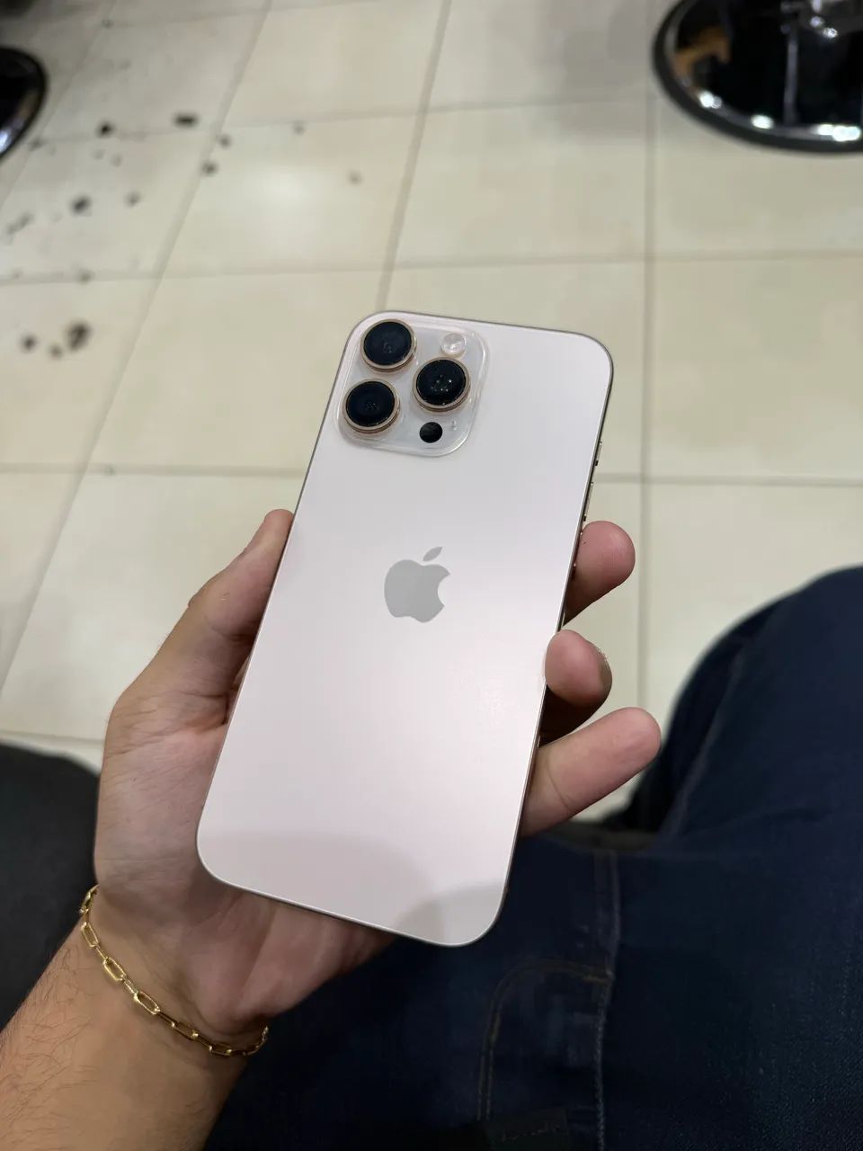 Iphone 16 pro max - Foto 4