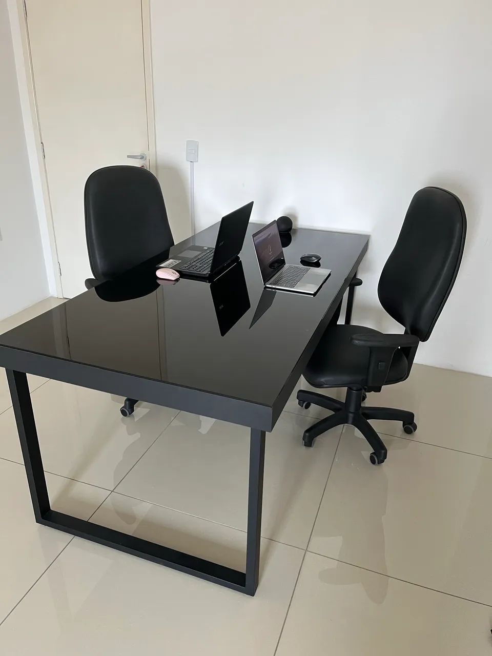 Mesa de luxo seminova - Foto 2