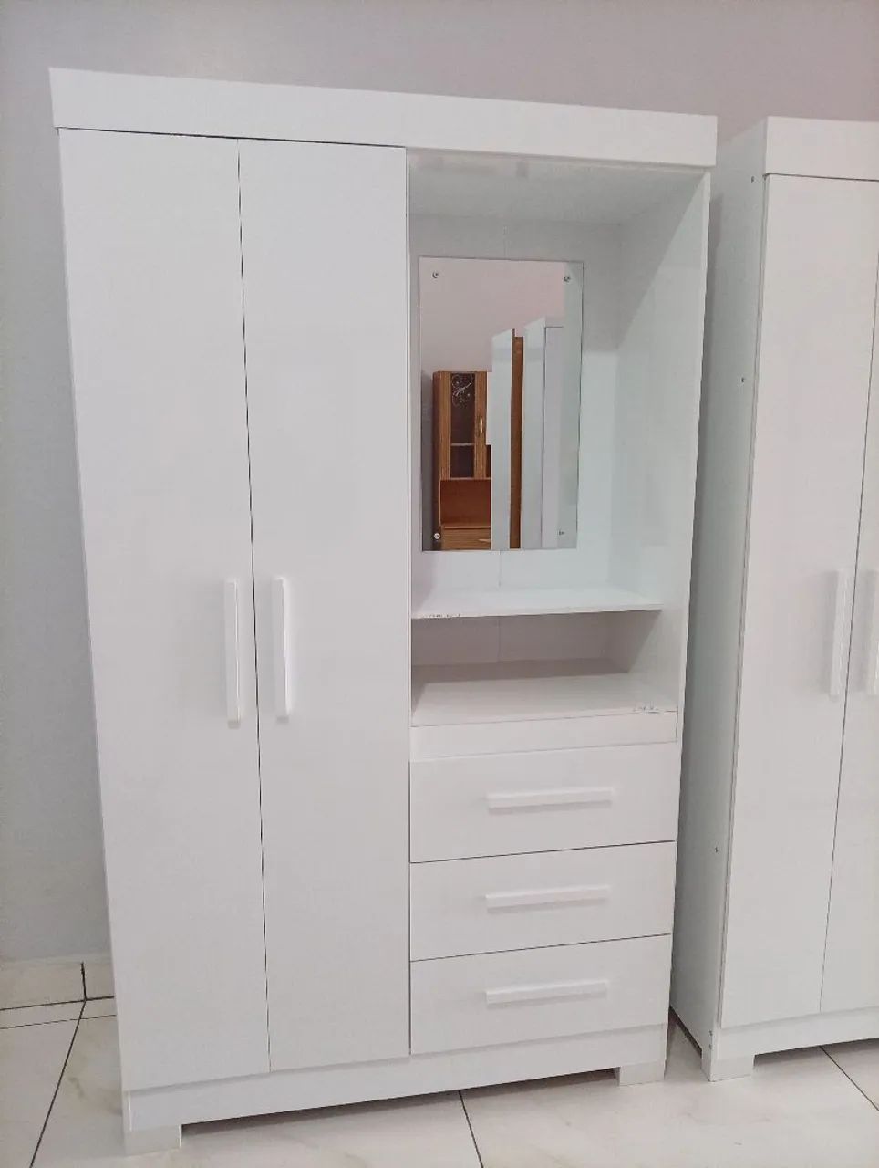 guarda roupa solteiro com espelho 