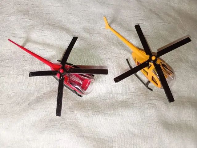 miniatura helicoptero tipo maisto 10 cm - Foto 4