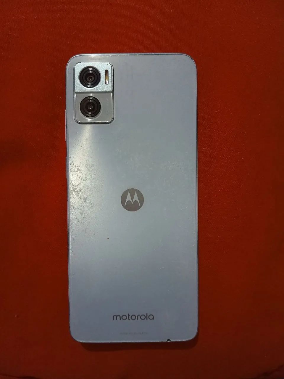 Motorola E22 perfeito estado (aceitamos cartão ?)