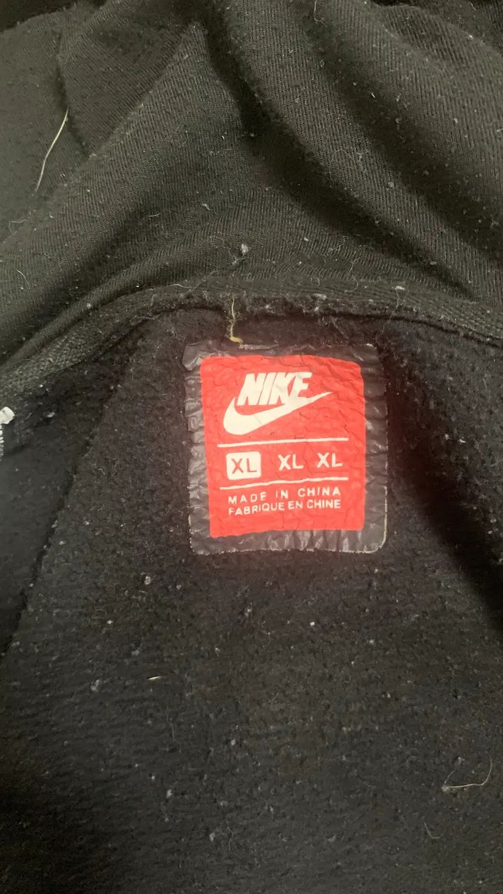jaqueta de moletom com capuz Nike preta - Foto 3