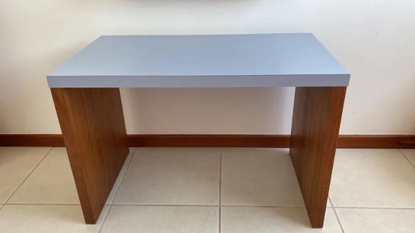 Mesa infantil com cadeira e banco - Foto 2