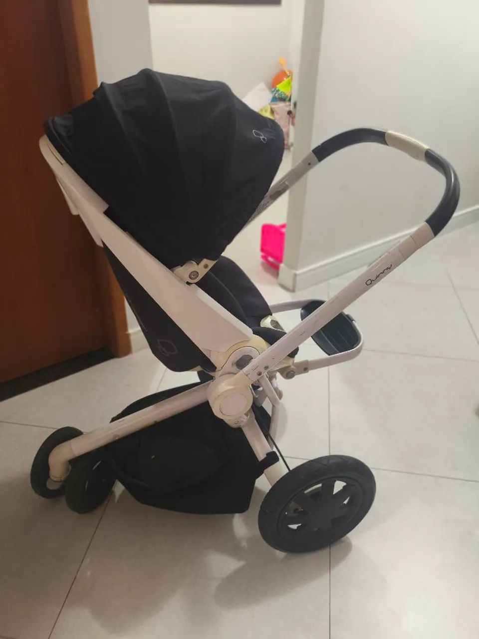 Carrinho de bebê quinny  - Foto 3