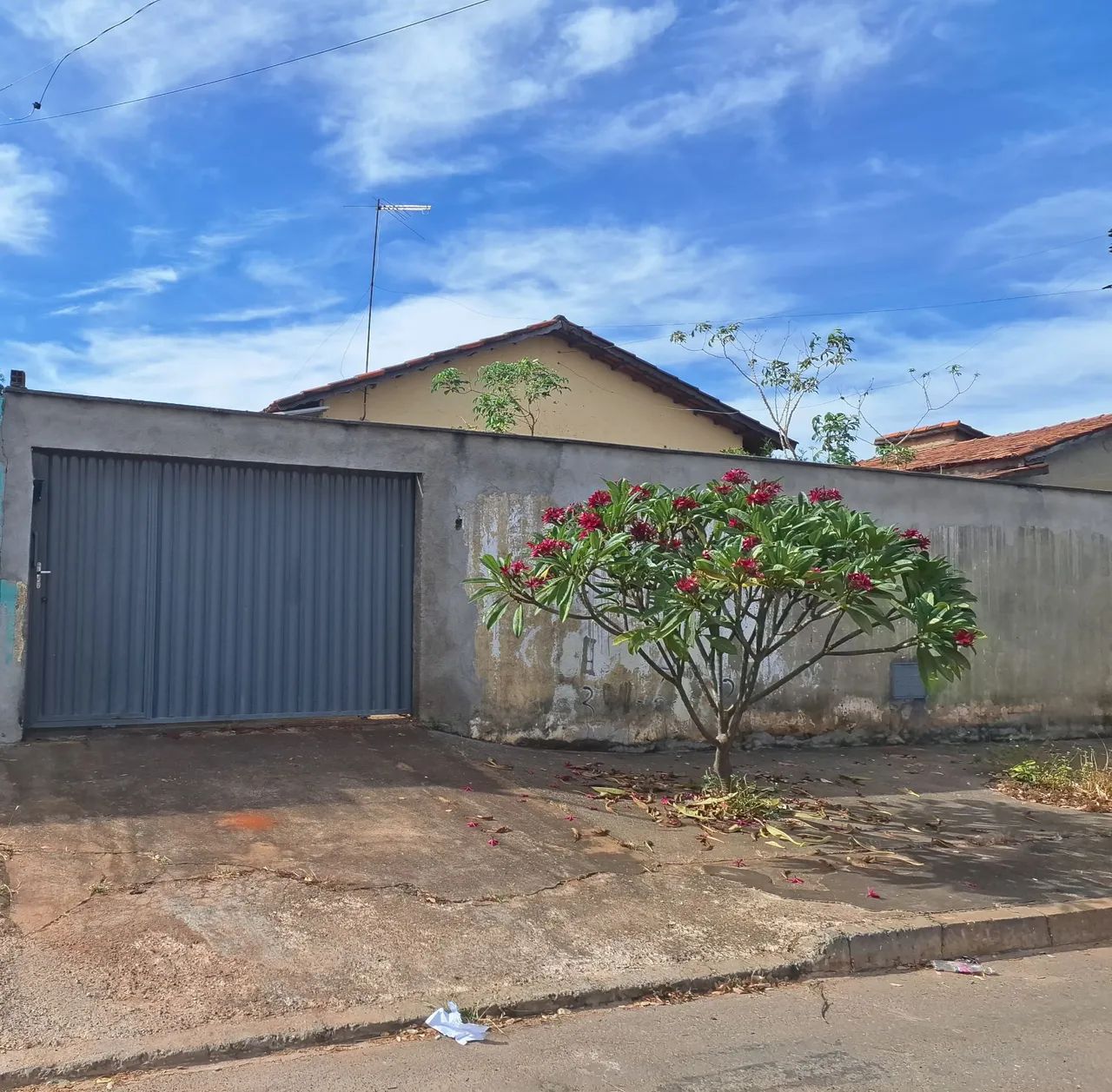 Casa a Venda - Ótima Localização