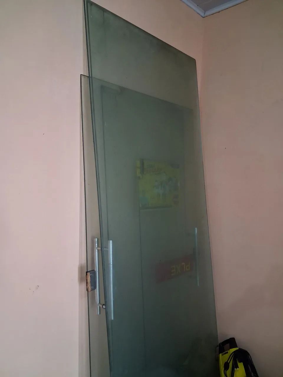 Porta de vidro e estrutura  - Foto 3