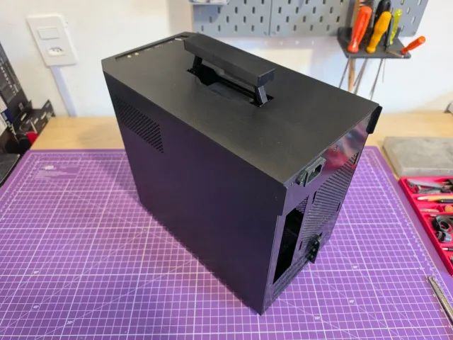 Gabinete Lian-Li TU150 ITX - Foto 2
