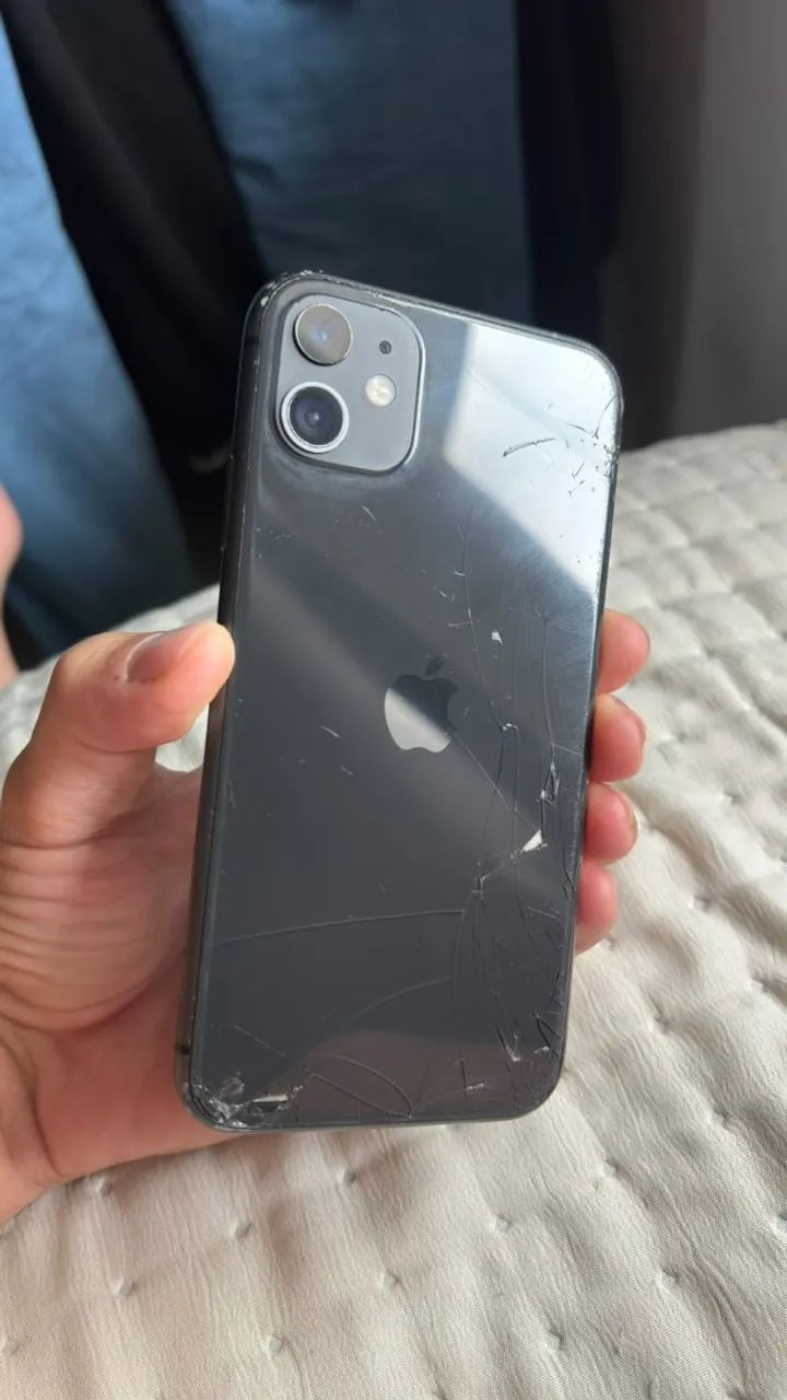 IPHONE 11(VALOR NEGOCIAVEL) - Foto 4