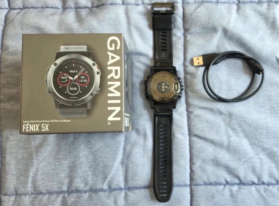 Relógio Garmin Felix 5x Caixa e cabo