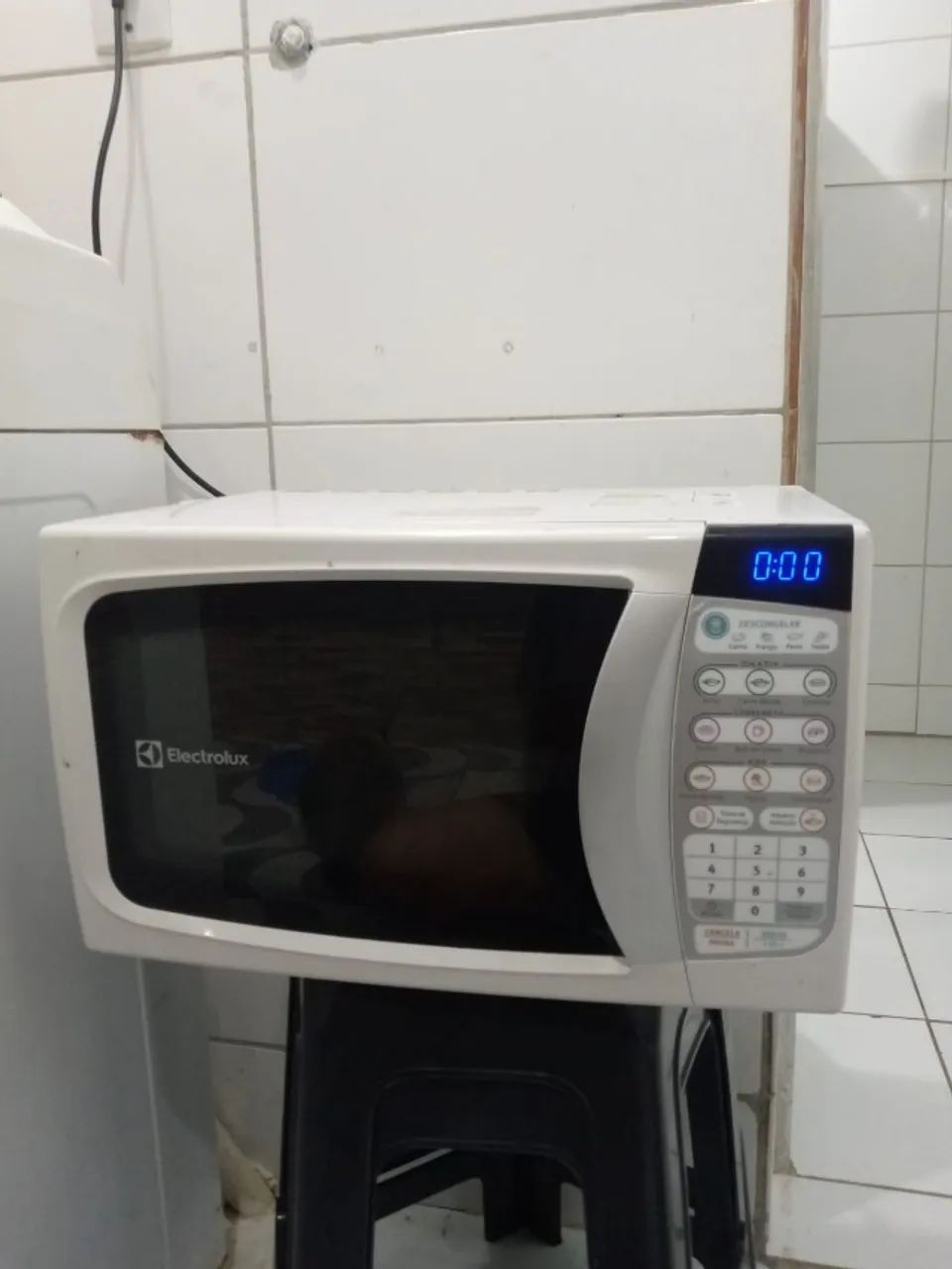 Micro-ondas Electrolux MTD30 de 20 Litros