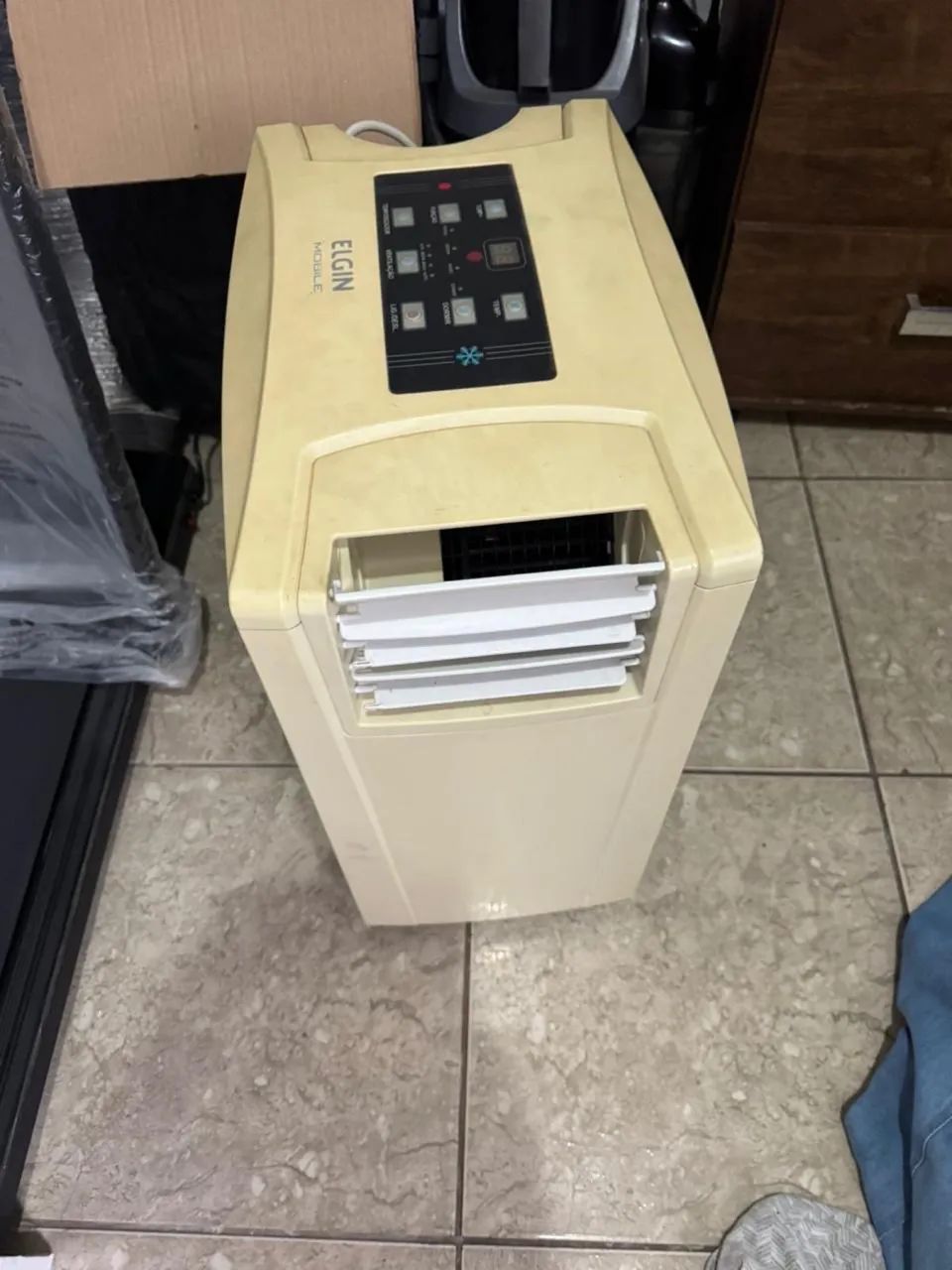 Ar Condicionado Portátil Elgin 9.000 Btus Só 700 - Foto 4