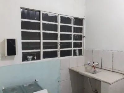 Kitnet 800,00 Guarulhos - Foto 4