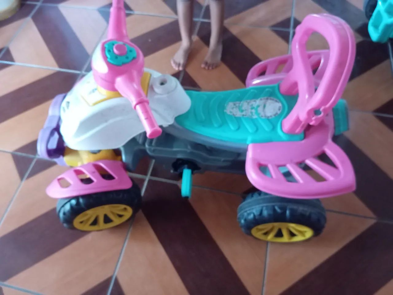 Quadriciclo infantil 