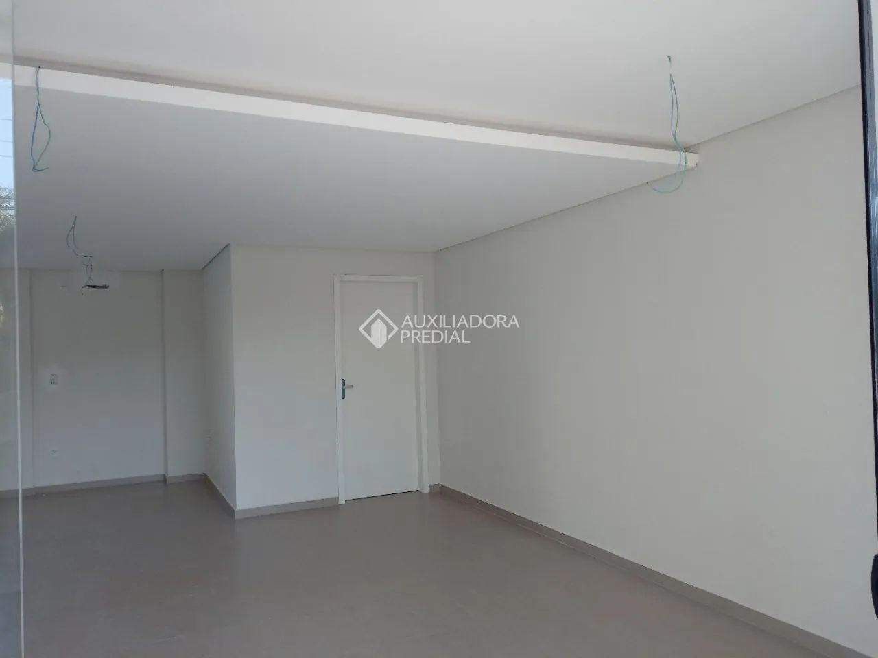 LOJA EM RUA PRÓXIMA A AVENIDA PRINCIPAL DO BAIRRO INGLESES - Foto 5