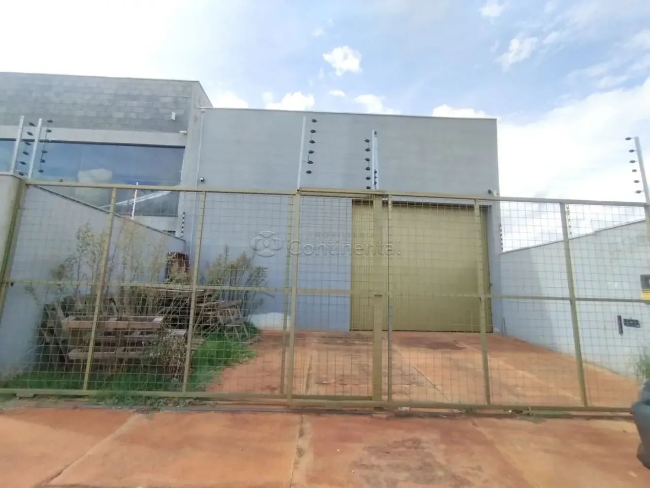 Barracão Comercial para Locação em Dourados - MS