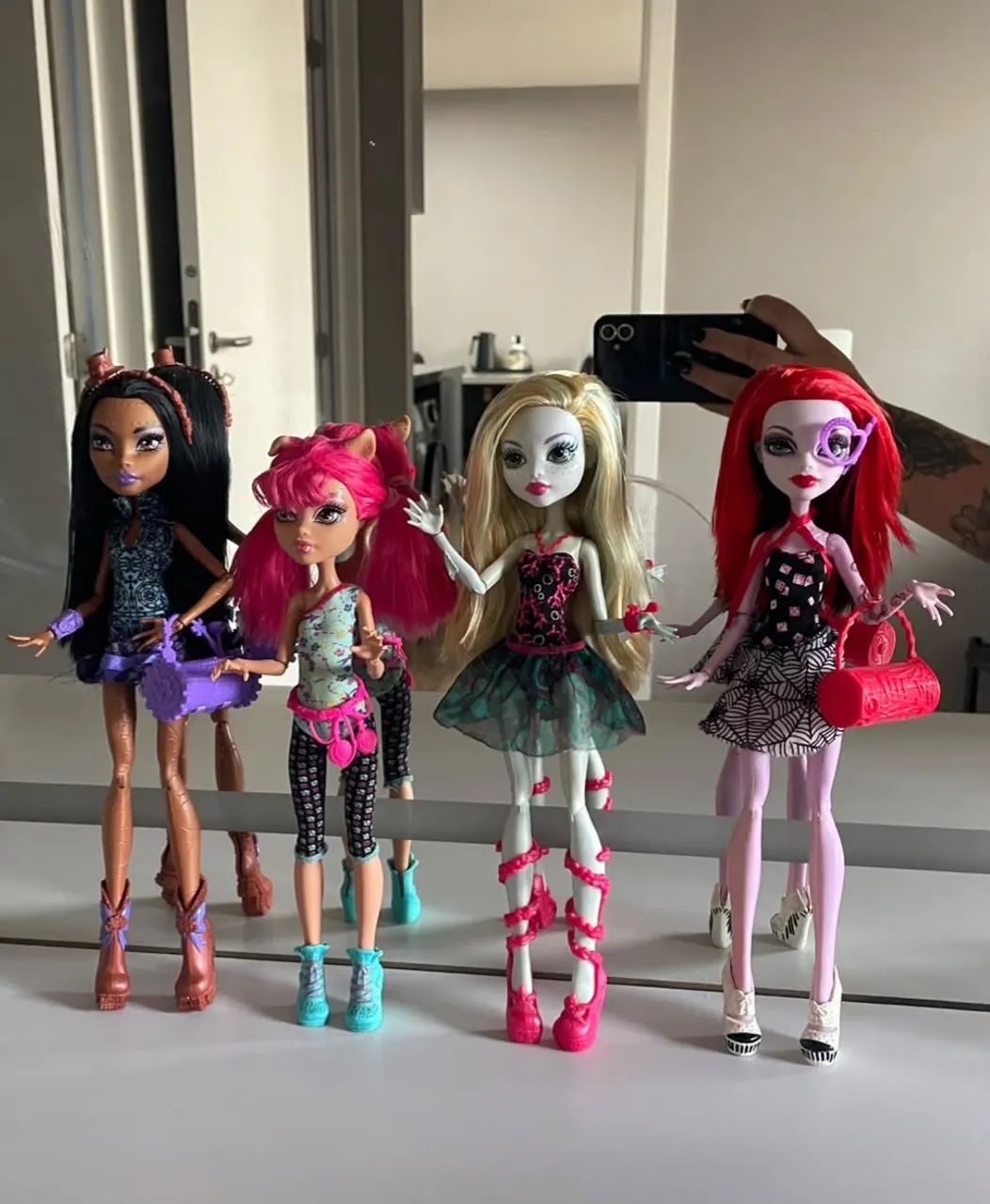 Lote 4 Monster High G1 Dance Class 