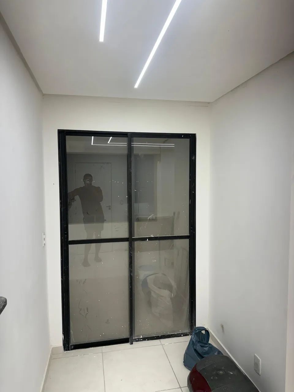 Porta de esquadria de alumínio c/ vidro 