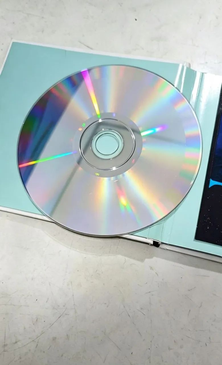 Kylie Minogue Aphrodite Experience Edition CD/DVD Importado  - Foto 4