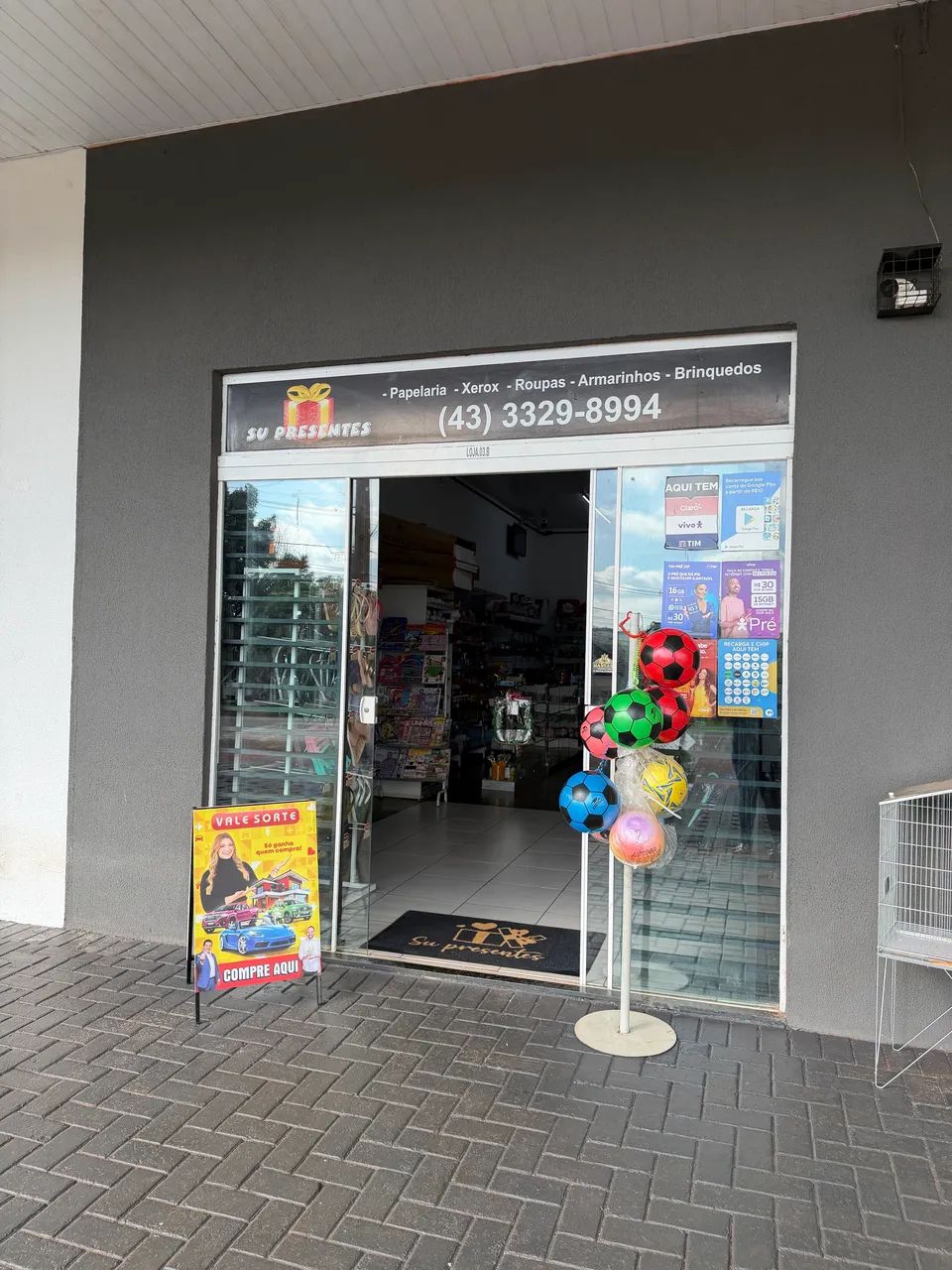 Vende-se Loja Completa com Estoque e Estrutura - Londrina/PR