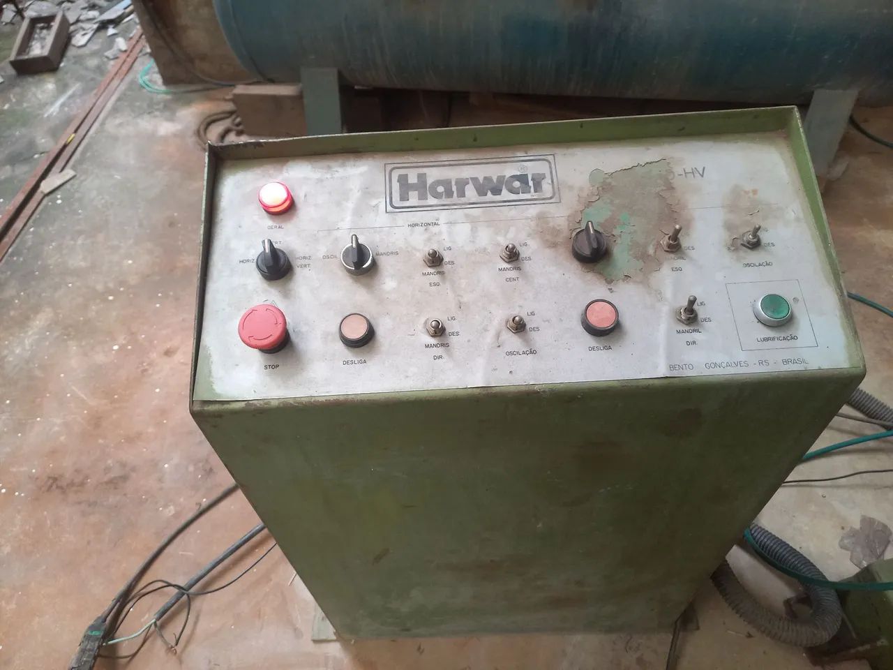 FURADEIRA  MULTIPLA OSCILANTE PNEUMATICA HARWAR 8 CABEÇOTE 6 HORIZONTAIS E 2 VERTICAIS . - Foto 4