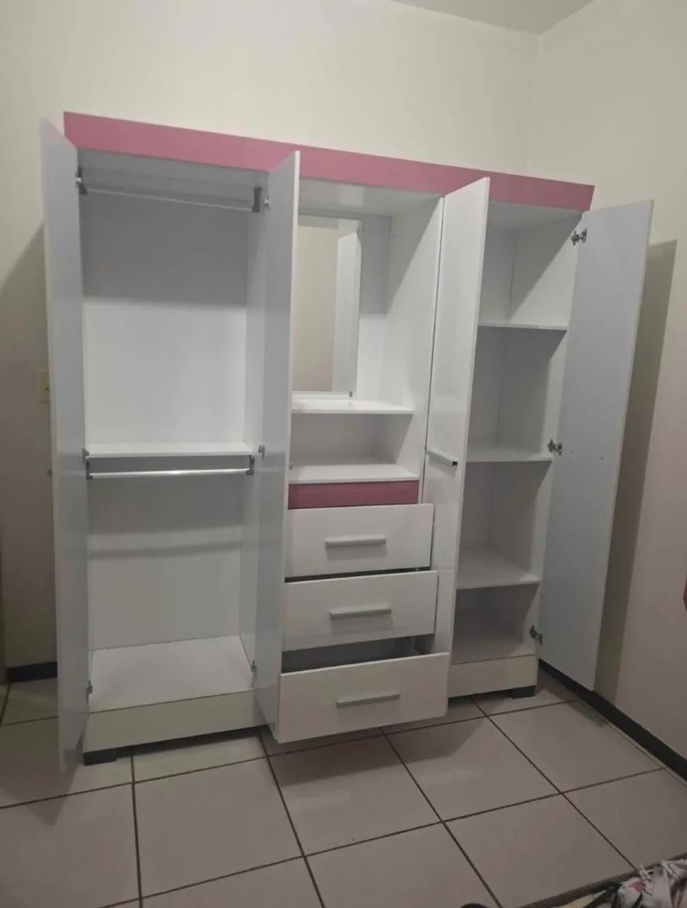Guarda roupas - Foto 2
