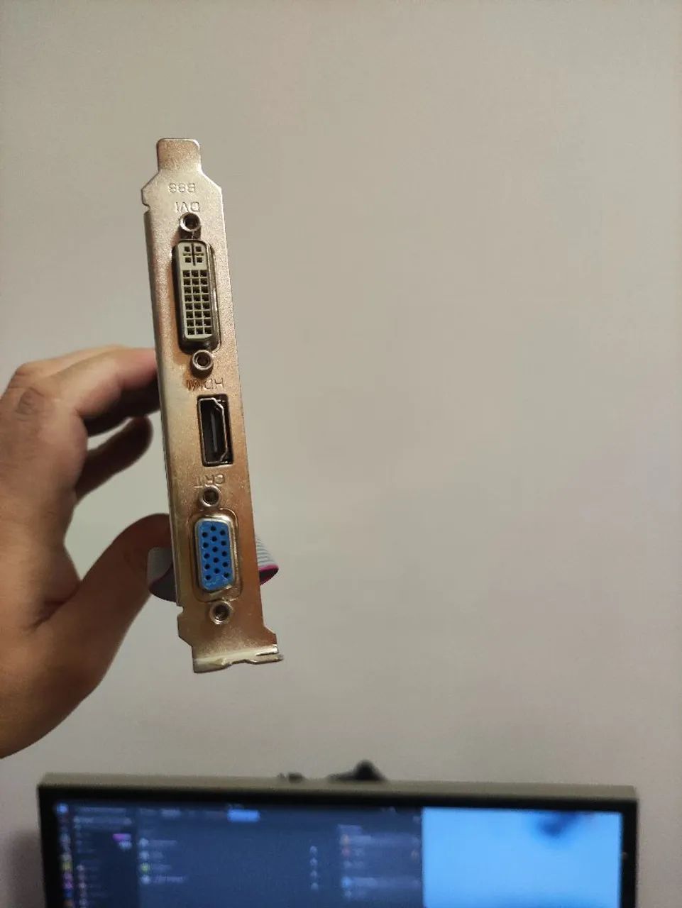 Placa de vídeo GT 210 - Foto 3