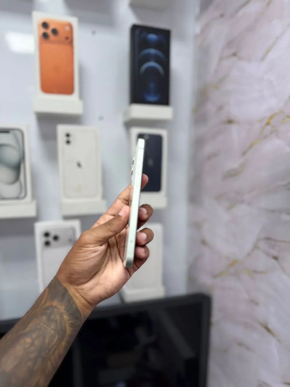 IPHONE 12 128GB VERDE<br>R$ 1.799,00 - Foto 2
