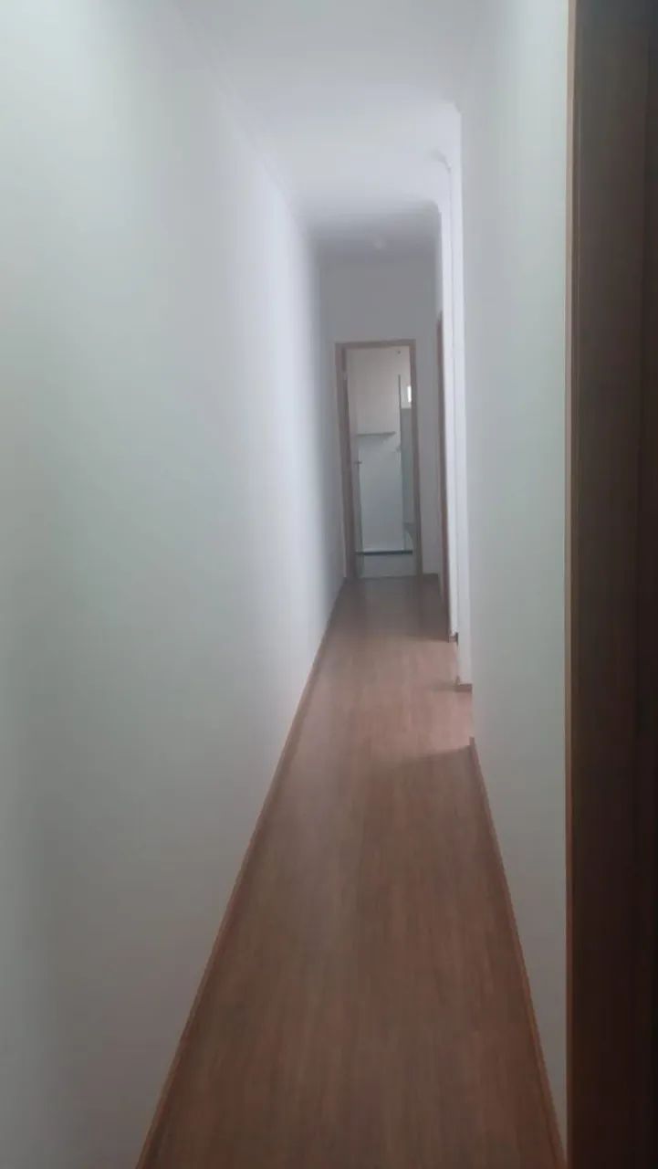 Casa sobrado com terraçoe area  gourmet impecável com 6 anos de idade  - Foto 5