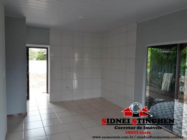 Casa novinha na Praia! Terreno todo murado, amplo espaço nos fundos - Foto 5