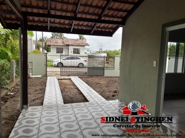 Casa novinha na Praia! Terreno todo murado, amplo espaço nos fundos - Foto 10