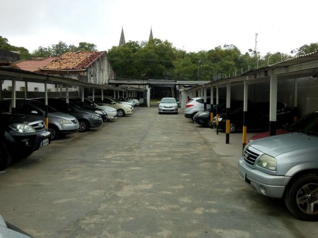 CÓD.:000-945 Estacionamento c/3 lojas,no Centro da Cidade,na Catedral por R$ 1,7