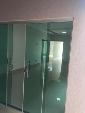 Vende-se Linda Casa com Acabamento Extra no Vale do Sol - Foto 12