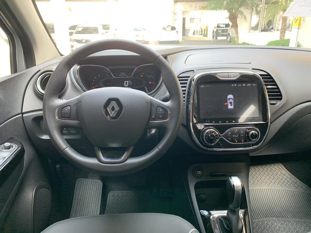 Captur Intense 1.6 16V Flex automática - Foto 12