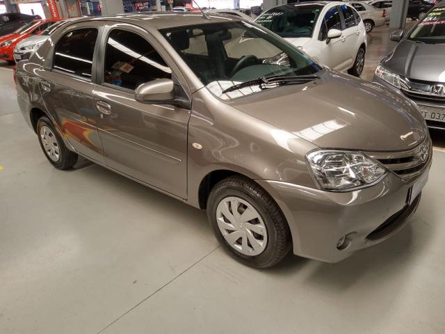 TOYOTA ETIOS 2016/2017 1.5 XS SEDAN 16V FLEX 4P AUTOMÁTICO - Foto 3