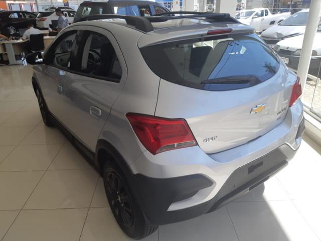 CHEVROLET ONIX 1.4 MPFI ACTIV 8V FLEX 4P AUT - Foto 5
