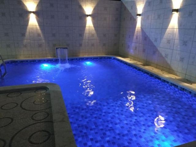 Leo vende, visualize todas as fotos, piscina e área goumert - Foto 2