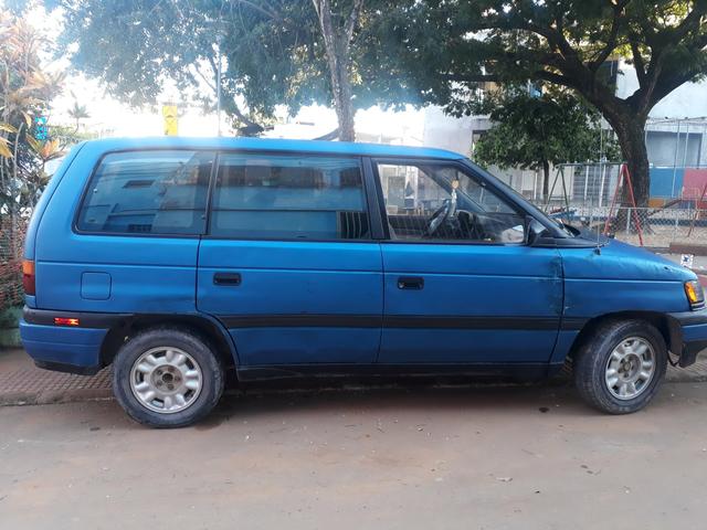 Vendo minivan MAZDA MPV 7 lugares - Foto 2