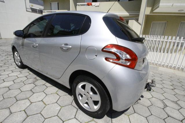 Peugeot 208 em estado de novo - Foto 9