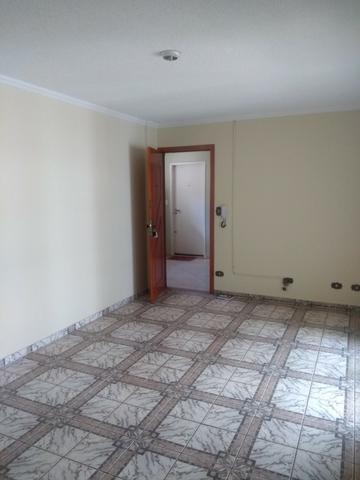 Apartamento 3 quartos bem localizado livre de condomínio e IPTU - Foto 4
