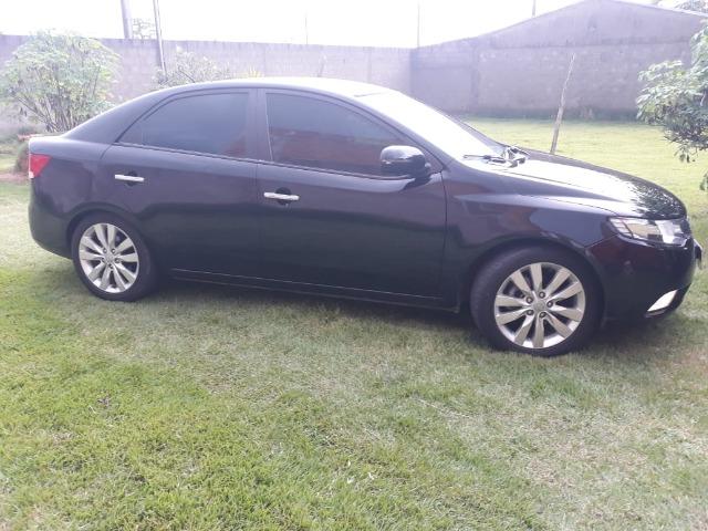 Kia Cerato 1.6 Manual 2012 Excelente estado de conservação - Foto 2