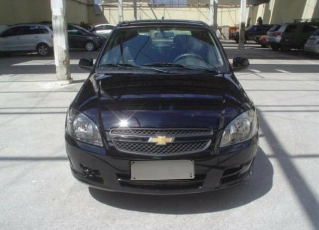 Vendo Chevrolet celta ano 2014 completo