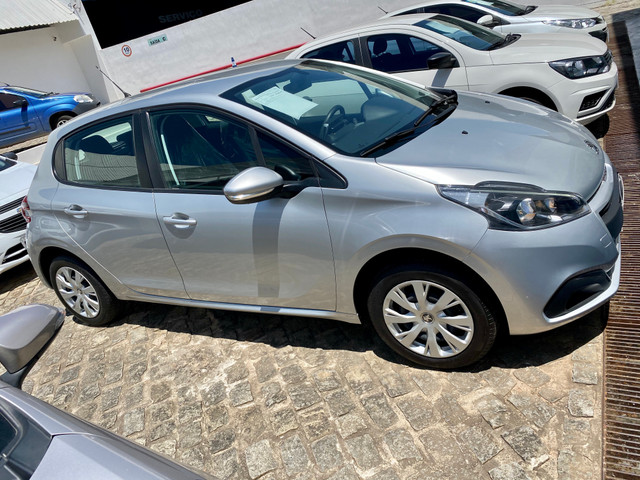 208 Active 19/19 com 32.900 km Procurar Lázaro - Foto 4