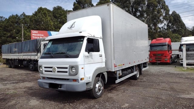 VOLKSWAGEN 8-150 / 2011
