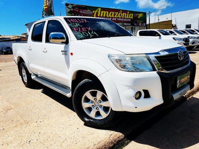 TOYOTA HILUX 2014 SR FLEX 4X2 AUTOMÁTICA.