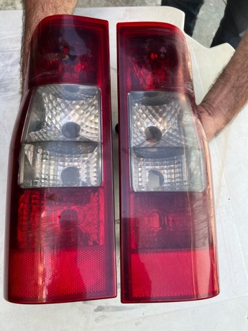 par lanterna traseira ford transit original
