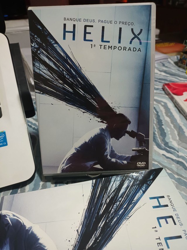 Vendo série primeira temporada de HELIX - Foto 2