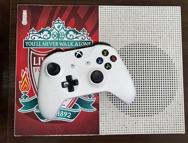 Xbox One S 1TB 1 Controle Microsoft com 1 Jogo - Live Gold 1 Mês